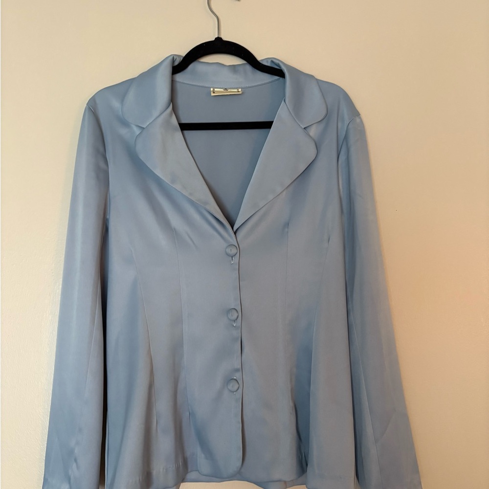 Chic Women's Silk Sky Blue Blazer